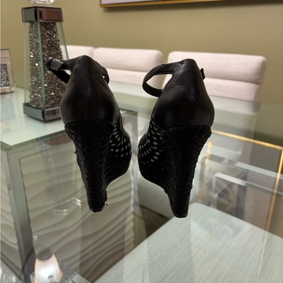 GUESS by Marciano Black and White Polka Dot Heels - Picture 9 of 11